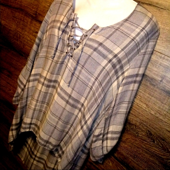 Wanderlux Drop Hem Tunic Size S Gray Plaid NWOT - Picture 5 of 12